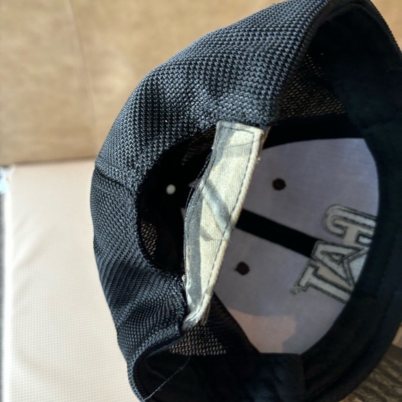 CAT caterpillar camouflage mesh back adjustable hat. One size - Picture 6 of 11